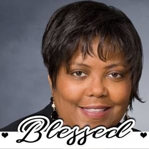 Meet your Posher, Paula